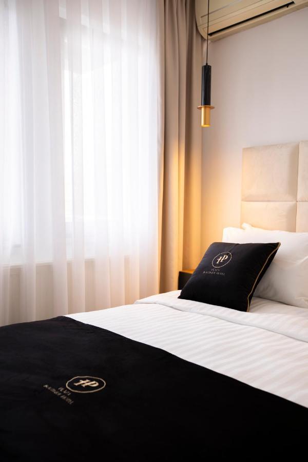 Plaza Boutique Hotel Pristina Eksteriør bilde