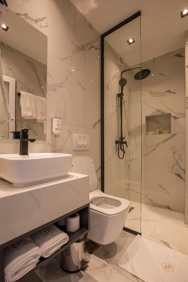 Plaza Boutique Hotel Pristina Eksteriør bilde